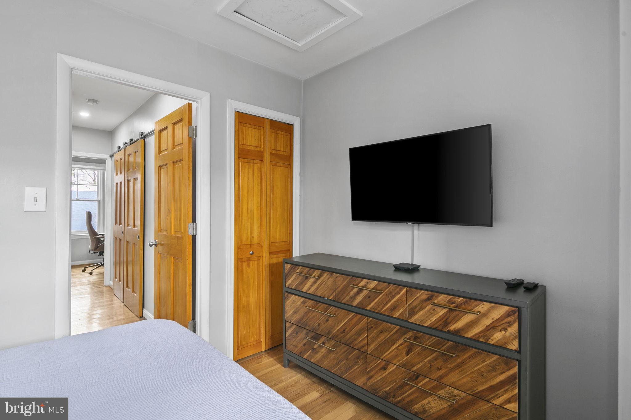 1102 C Street Southeast Washington, DC 20003 - Photo 25 of 33