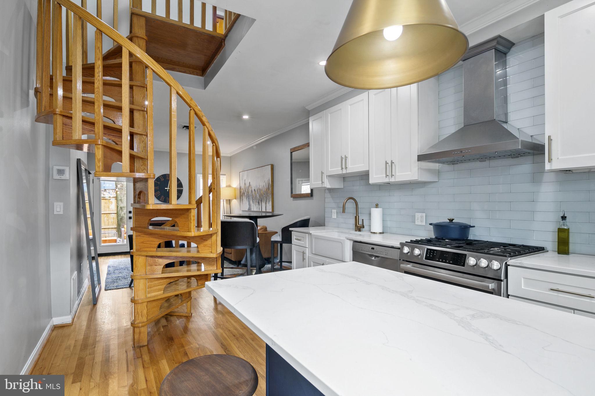 1102 C Street Southeast Washington, DC 20003 - Photo 8 of 33