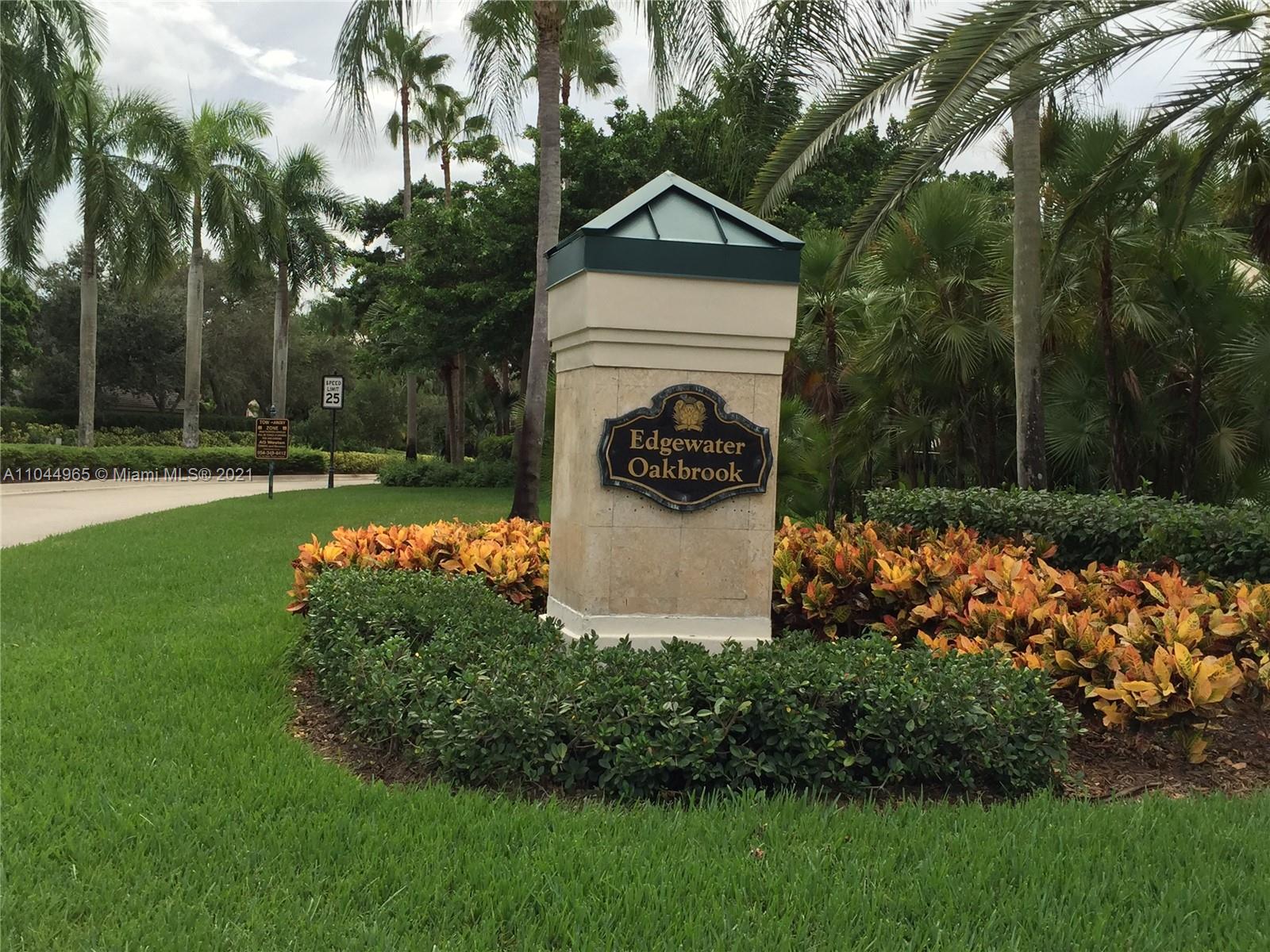 2893 Oakbrook Drive Weston, FL 33332 - Photo 2 of 14