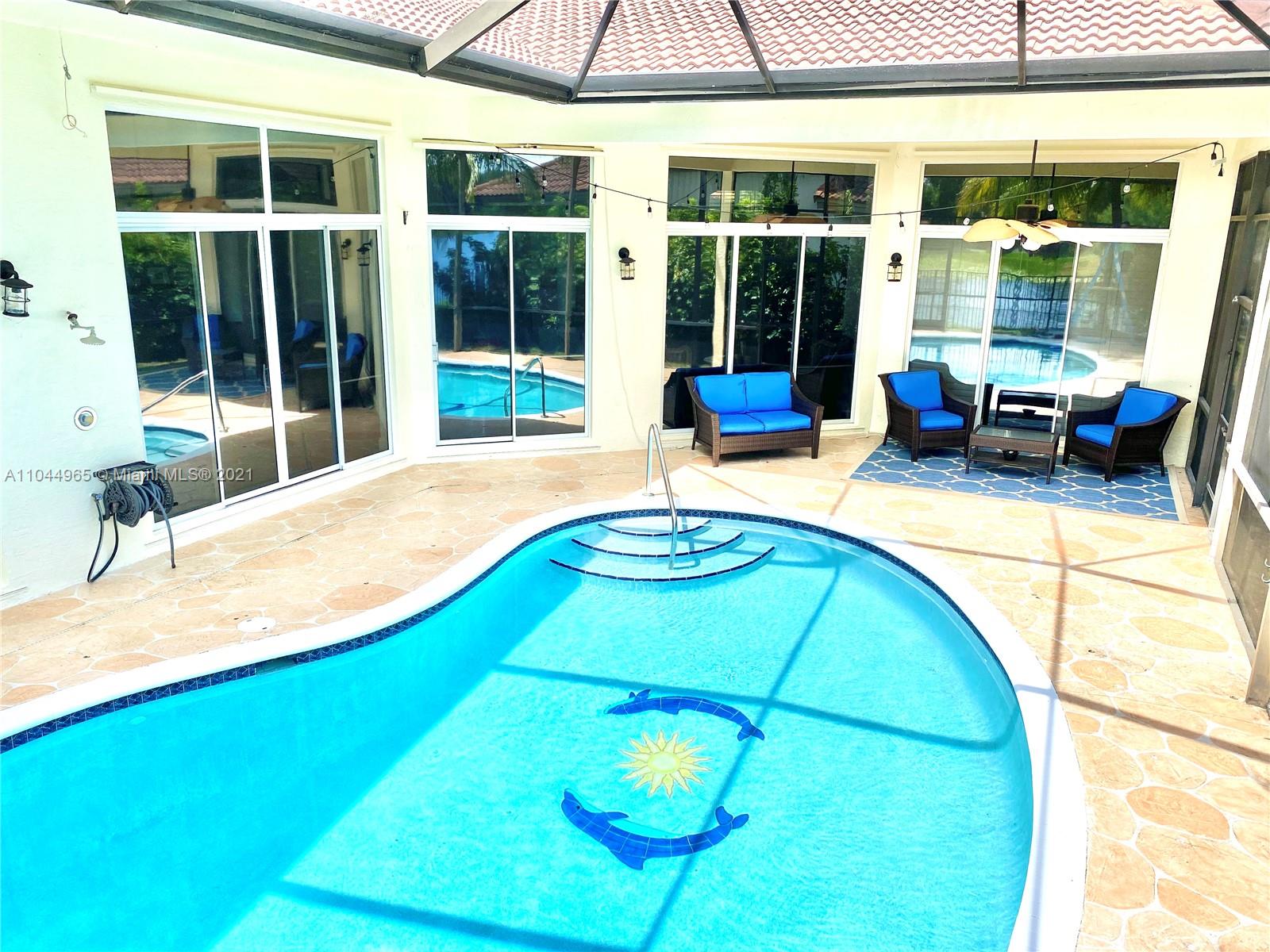 2893 Oakbrook Drive Weston, FL 33332 - Photo 9 of 14