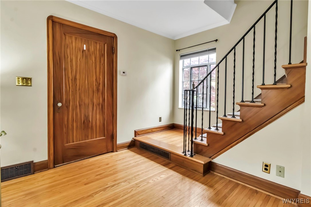 96 Amherstdale Road Amherst, NY 14226 - Photo 19 of 47