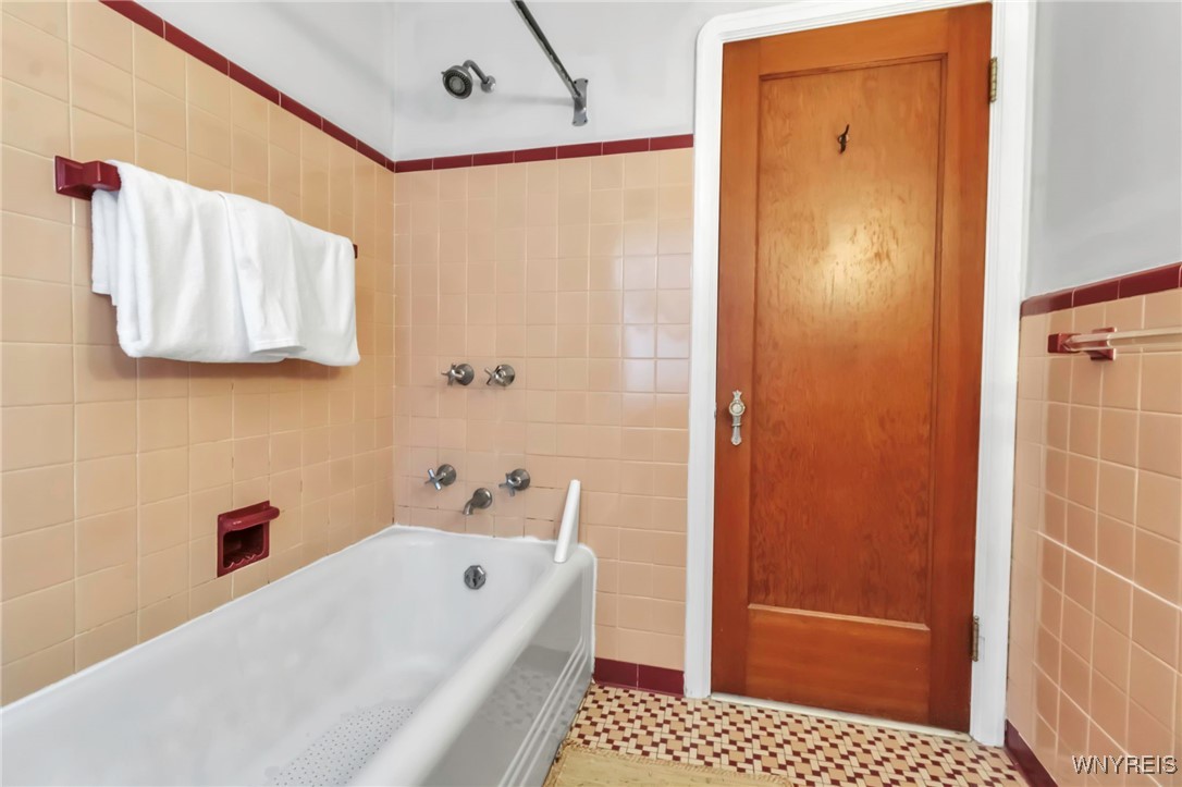 96 Amherstdale Road Amherst, NY 14226 - Photo 40 of 47