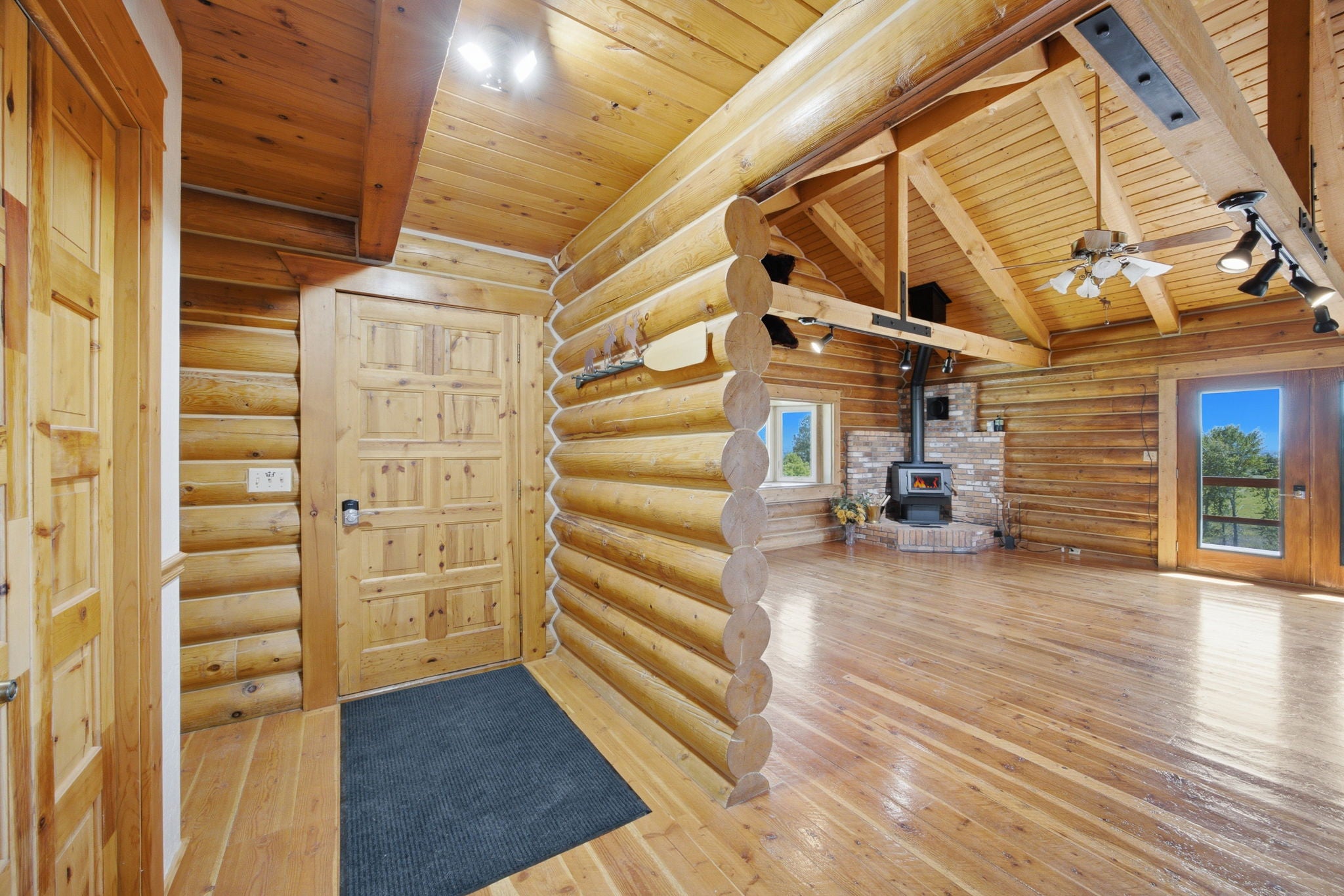 1335 Country Road Victor, MT 59875 - Photo 13 of 87 Gallery Image 13