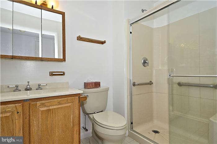 1093 Broadwater Point Road Churchton, MD 20733 - Photo 23 of 30 Bath