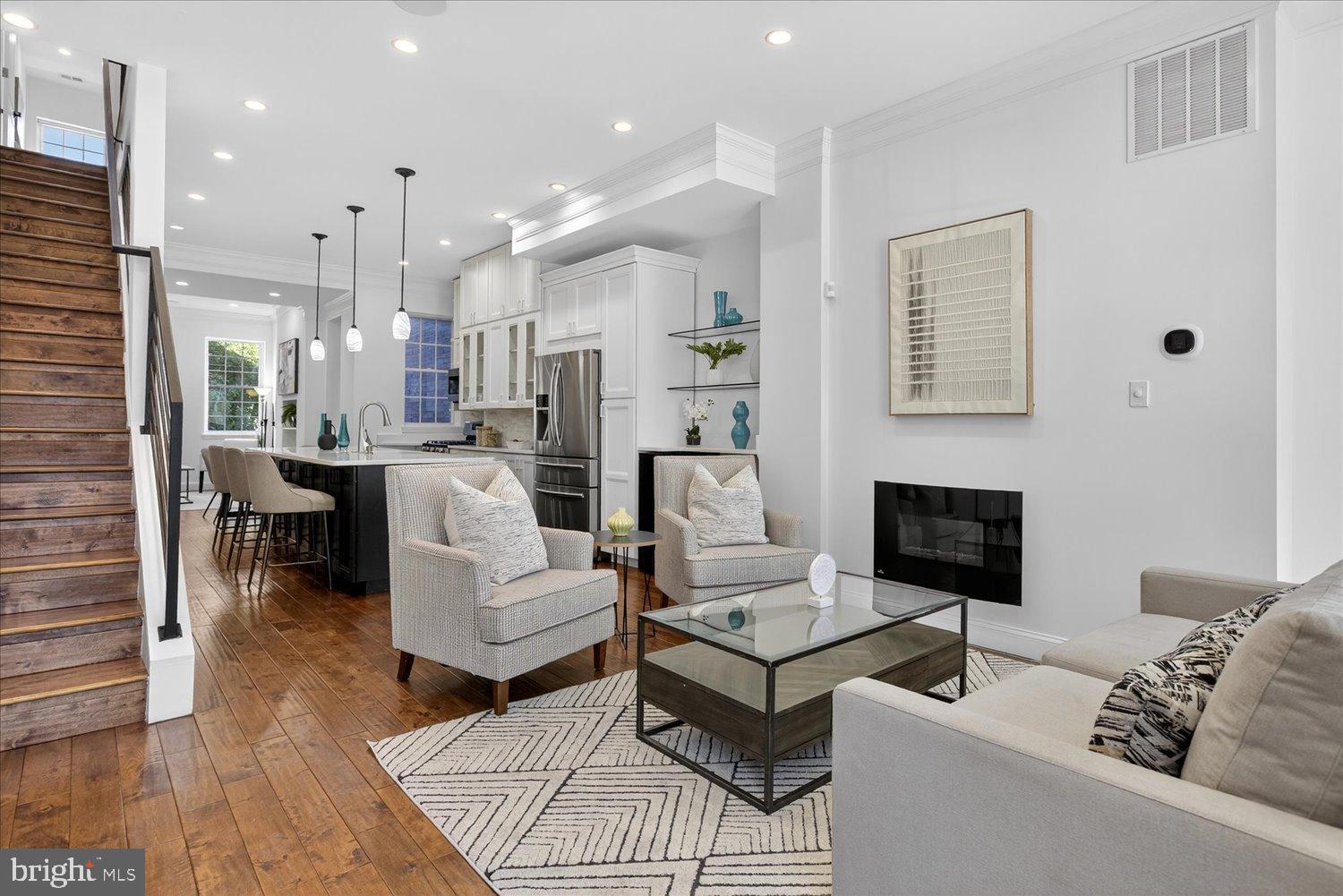 612 9th Street Northeast Washington, DC 20002 - Photo 2 of 36 Modern elegance in a bright, open space.