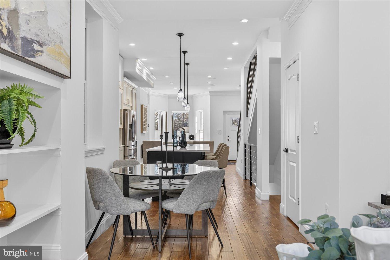 612 9th Street Northeast Washington, DC 20002 - Photo 8 of 36 Modern elegance in a bright, open space.