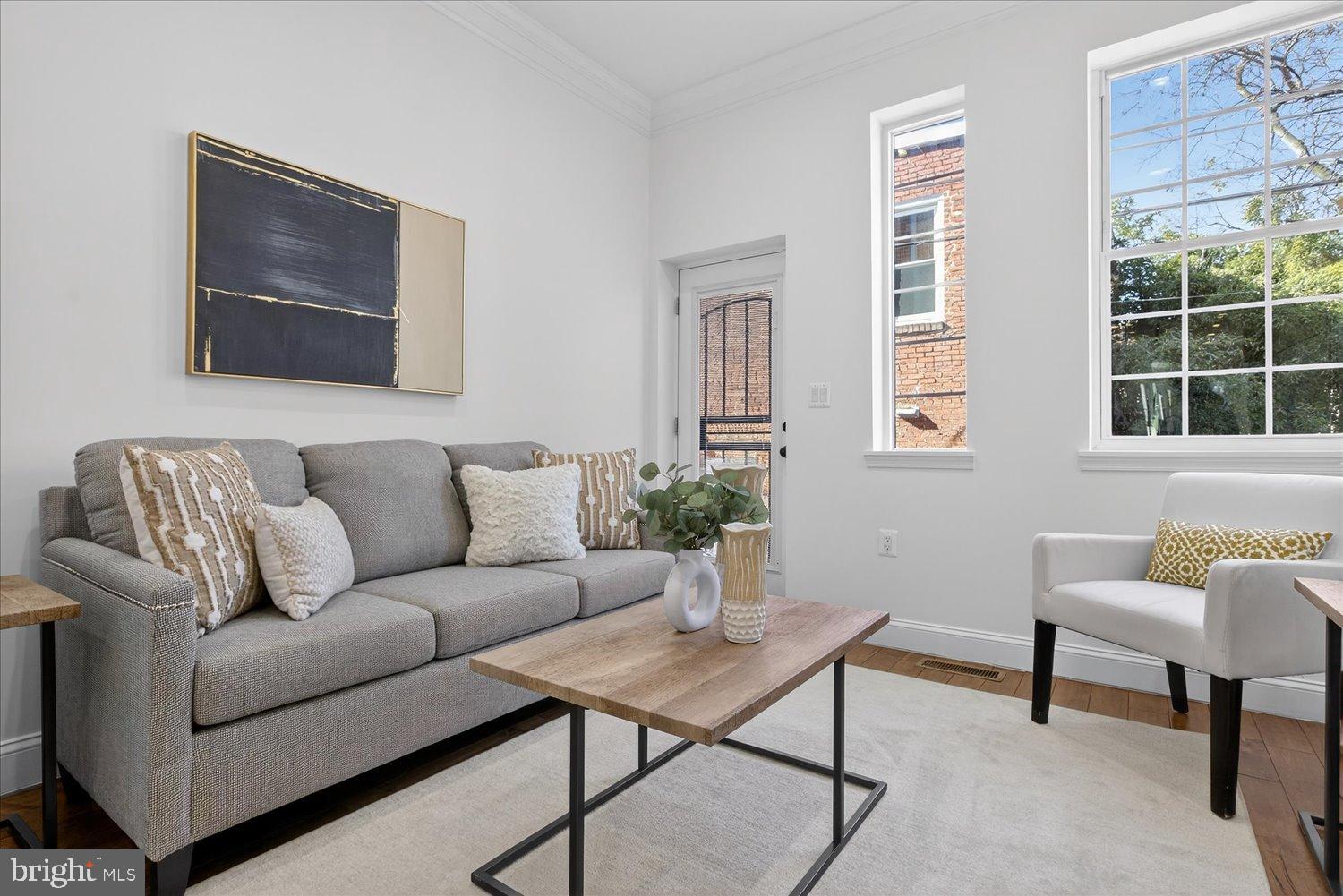 612 9th Street Northeast Washington, DC 20002 - Photo 10 of 36 Bright and inviting living space with charm.