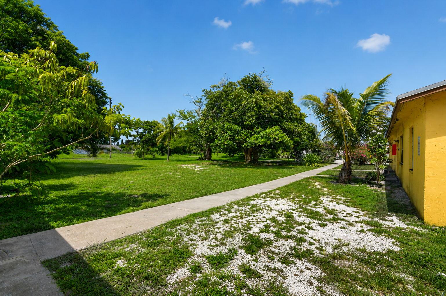 4537 Coconut Road Lake Worth, FL 33461 - Photo 21 of 55 36-web-or-mls-NEW (5)