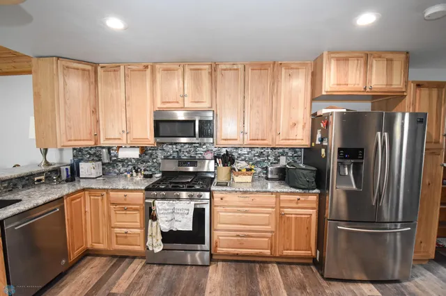 $100,000 | 410 9 1/2 Street North, Wahpeton, ND 58075