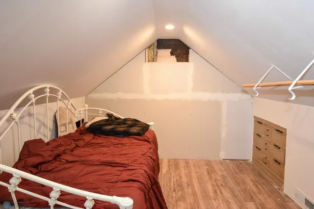 $100,000 | 410 9 1/2 Street North, Wahpeton, ND 58075