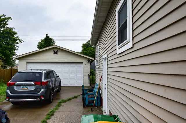 $100,000 | 410 9 1/2 Street North, Wahpeton, ND 58075