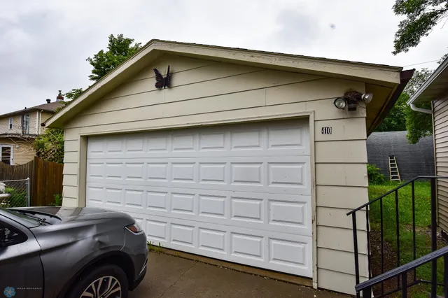 $100,000 | 410 9 1/2 Street North, Wahpeton, ND 58075