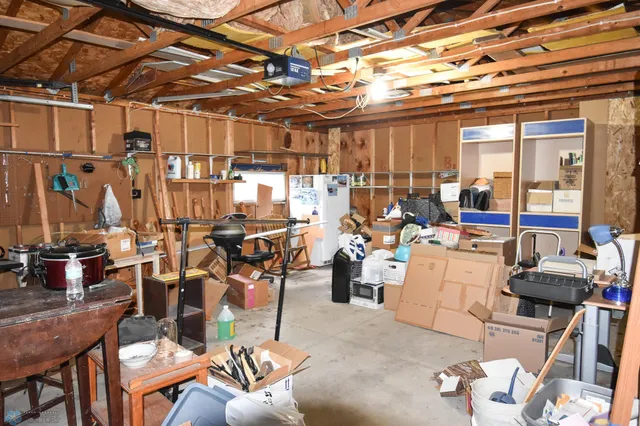 $100,000 | 410 9 1/2 Street North, Wahpeton, ND 58075