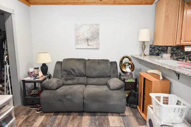 $100,000 | 410 9 1/2 Street North, Wahpeton, ND 58075