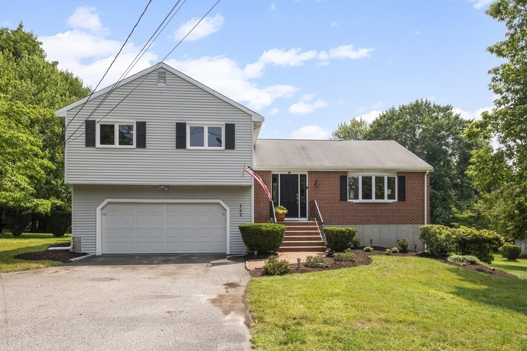 145 Harding Street Medfield, MA 02052 - Photo 8 of 42 Gallery Image 8