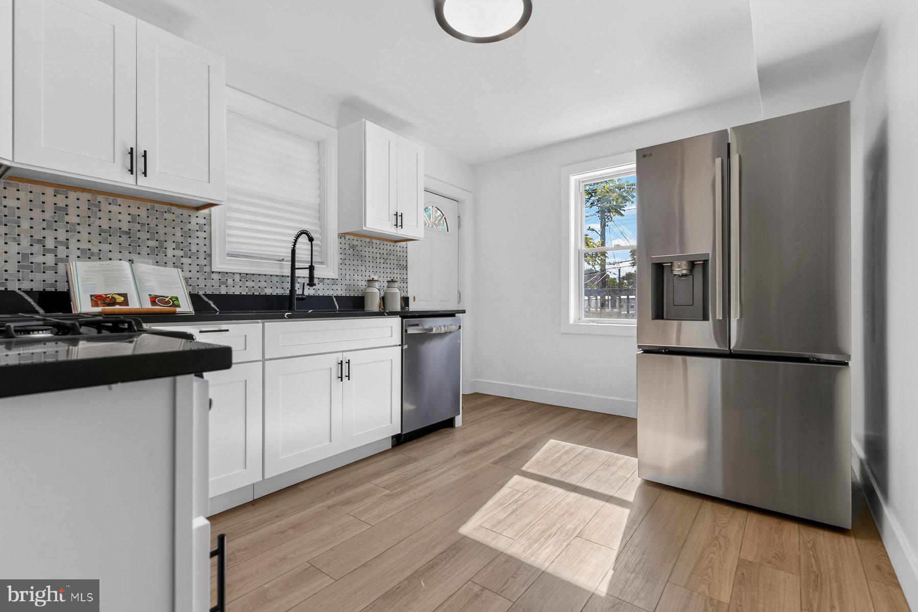 3516 Old York Road Baltimore, MD 21218 - Photo 4 of 23