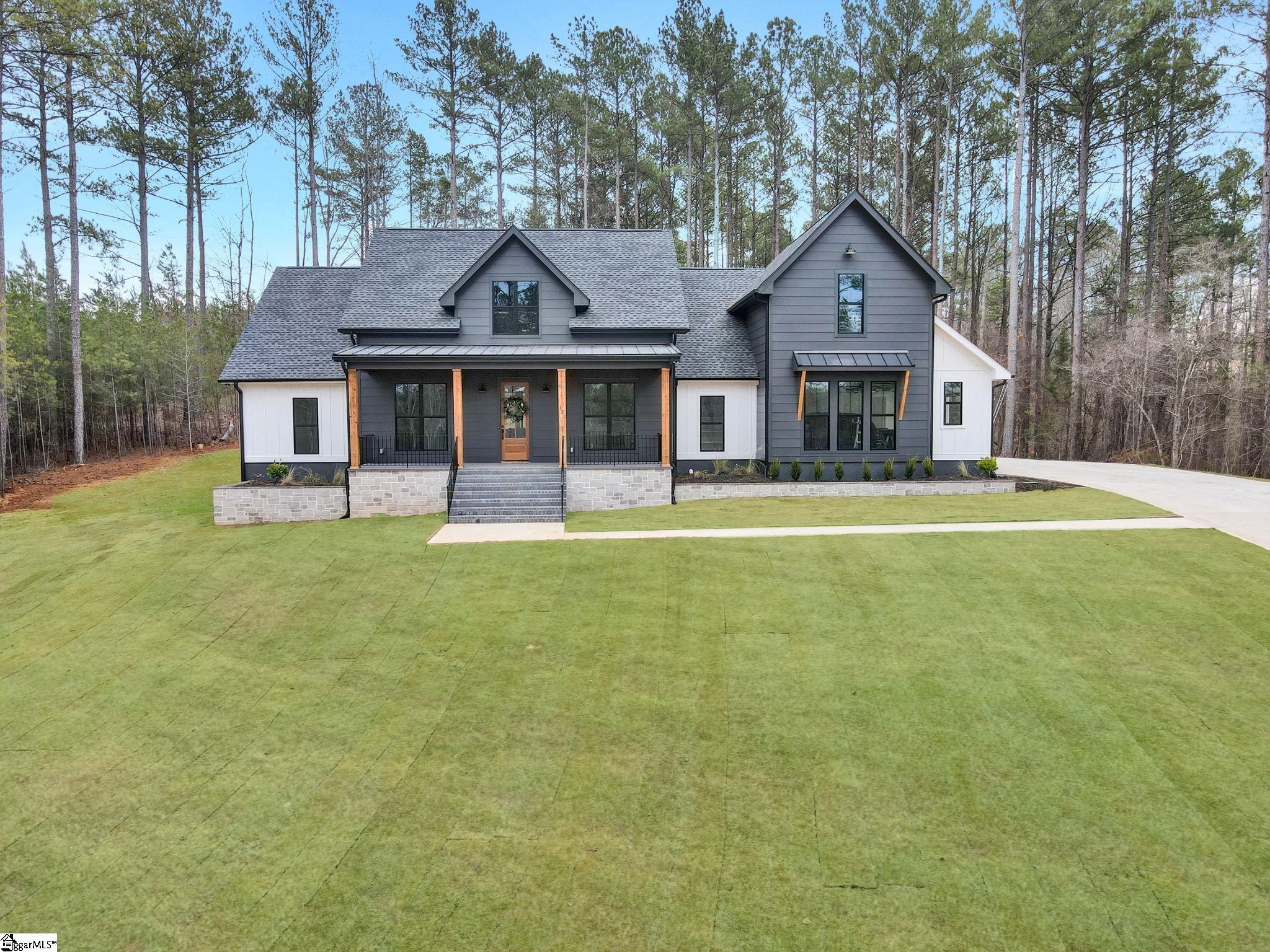 133 New Farm Road Central, SC 29630 - Photo 2 of 26