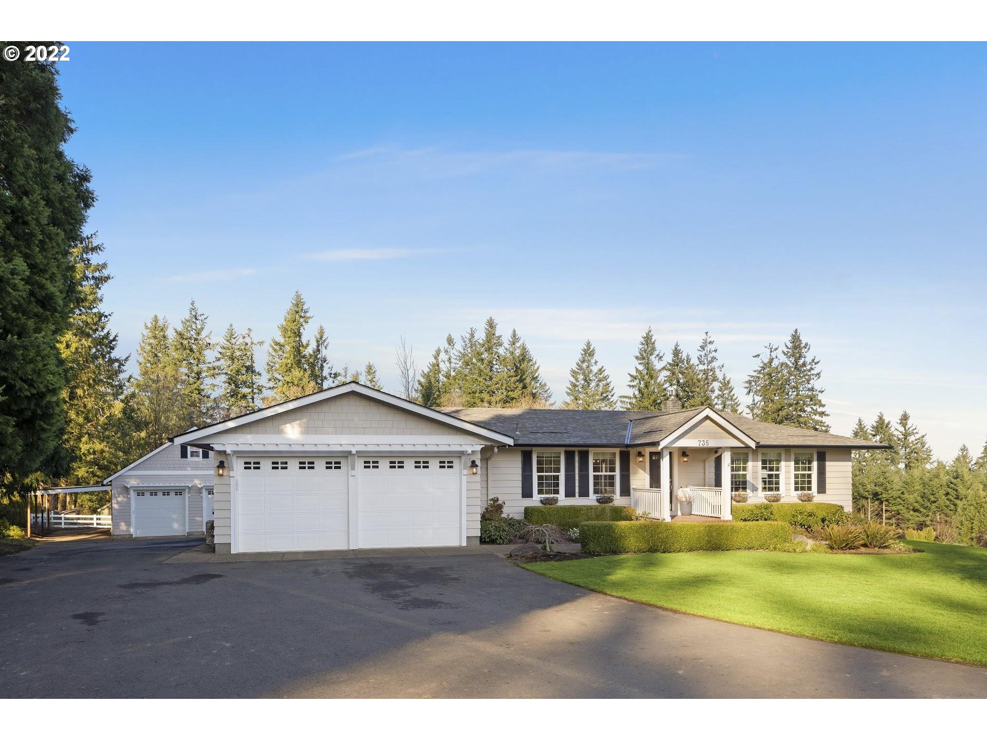 735 Southwest Schaeffer Road West Linn, OR 97068 - Photo 2 of 32 Gallery Image 2