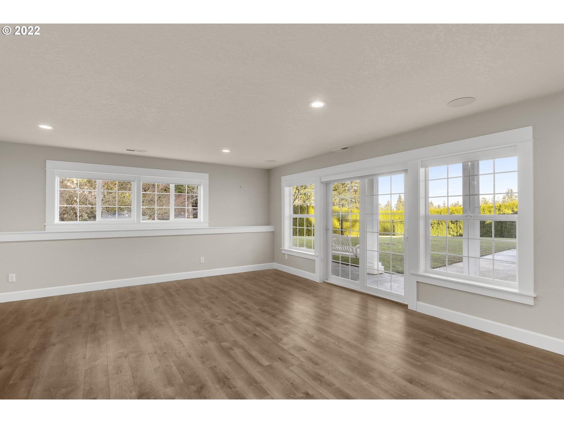 735 Southwest Schaeffer Road West Linn, OR 97068 - Photo 21 of 32 Gallery Image 21