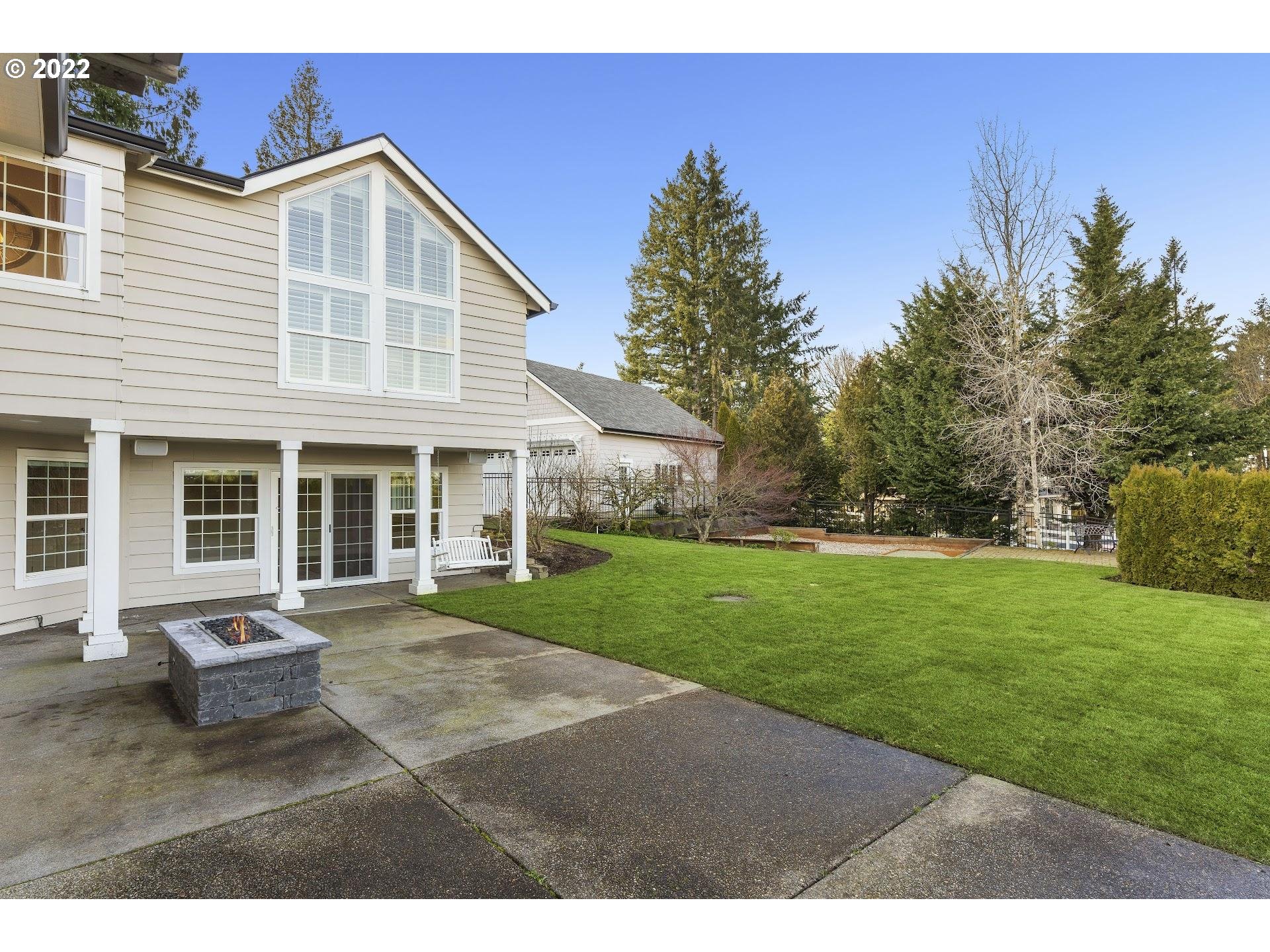 735 Southwest Schaeffer Road West Linn, OR 97068 - Photo 24 of 32 Gallery Image 24