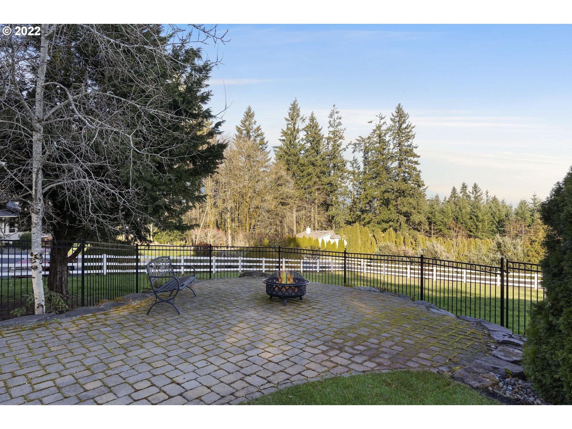 735 Southwest Schaeffer Road West Linn, OR 97068 - Photo 28 of 32 Gallery Image 28