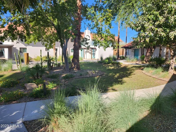 $2,040 | 4301 North 24th Street, Unit 2, Phoenix, AZ 85016