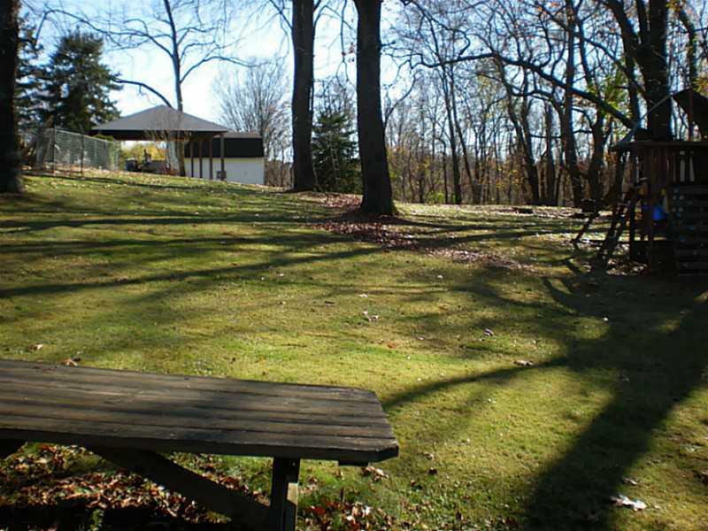 7 West Hillcrest Road Eighty Four, PA 15330 - Photo 14 of 19 Yard/Garden.