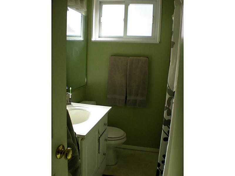 7 West Hillcrest Road Eighty Four, PA 15330 - Photo 18 of 19 Full Bath.