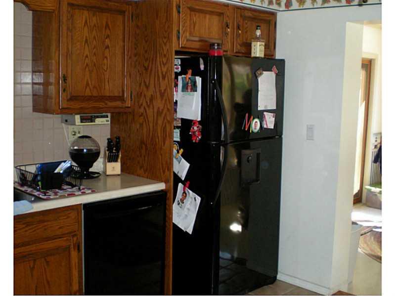 7 West Hillcrest Road Eighty Four, PA 15330 - Photo 7 of 19 Kitchen.