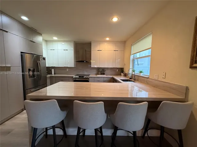 $920,000 | 17012 Southwest 91st Street, Miami, FL 33196