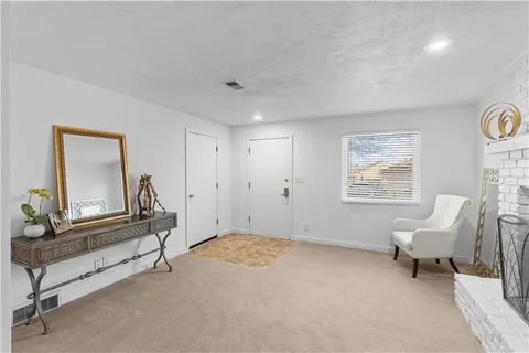 $260,000 | 7629 Monrovia Street, Lenexa, KS 66216