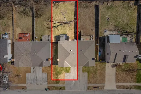 $260,000 | 7629 Monrovia Street, Lenexa, KS 66216