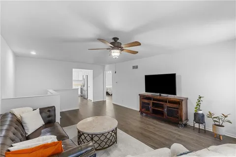 $260,000 | 7629 Monrovia Street, Lenexa, KS 66216