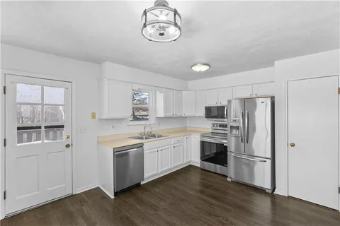 $260,000 | 7629 Monrovia Street, Lenexa, KS 66216