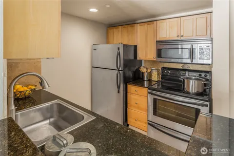 $495,000 | 1415 2nd Avenue, Unit 1503, Seattle, WA 98101