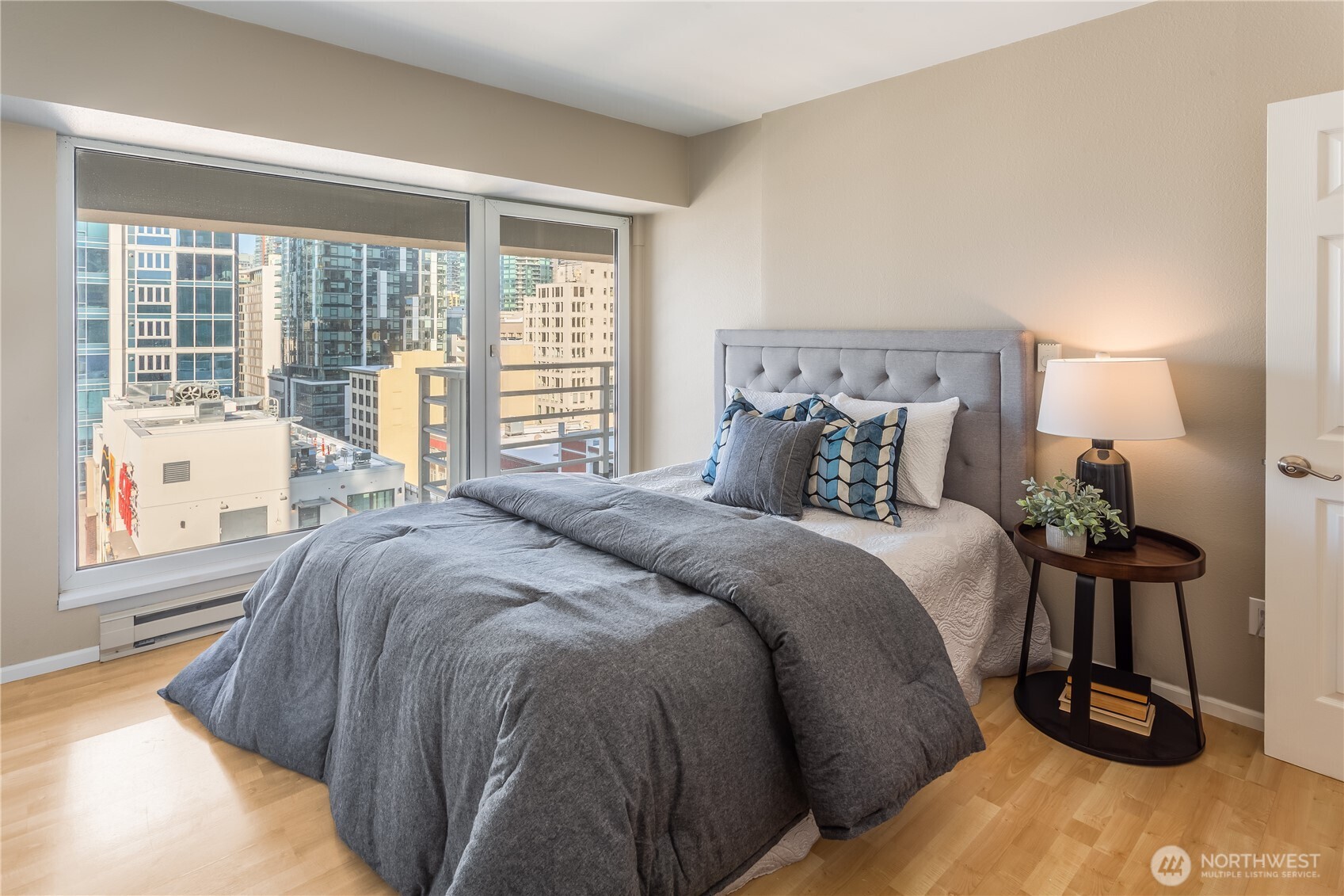 1415 2nd Avenue, Unit 1503 Seattle, WA 98101 - Photo 15 of 36