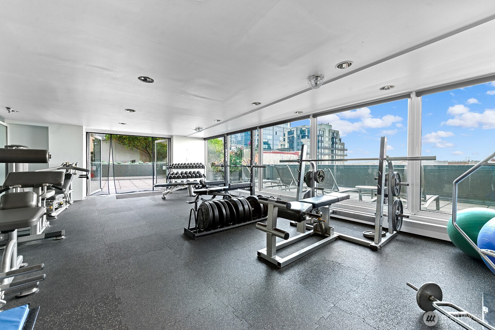 1415 2nd Avenue, Unit 1503 Seattle, WA 98101 - Photo 21 of 36