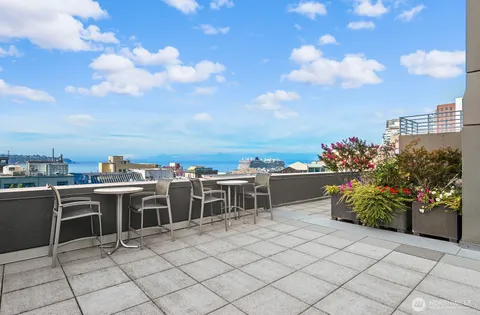 $495,000 | 1415 2nd Avenue, Unit 1503, Seattle, WA 98101