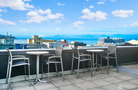 $495,000 | 1415 2nd Avenue, Unit 1503, Seattle, WA 98101