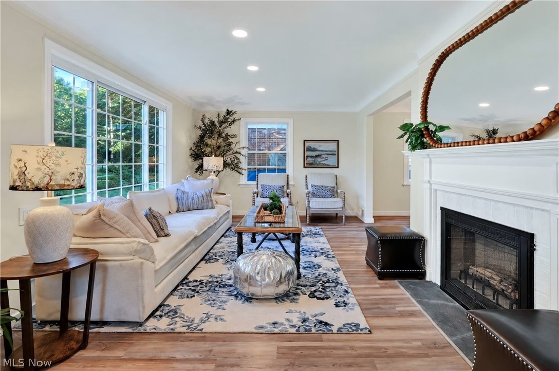 4586 East Berwald Road Cleveland, OH 44121 - Photo 5 of 46 Gallery Image 5