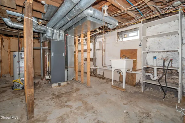 $277,000 | 418 Eleventh Street, Schenectady, NY 12306