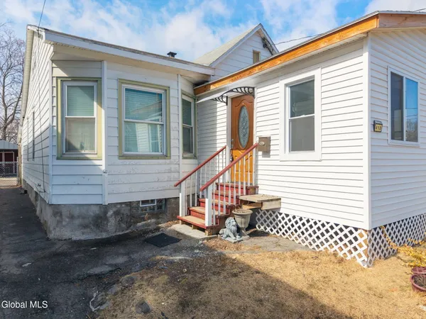 $277,000 | 418 Eleventh Street, Schenectady, NY 12306