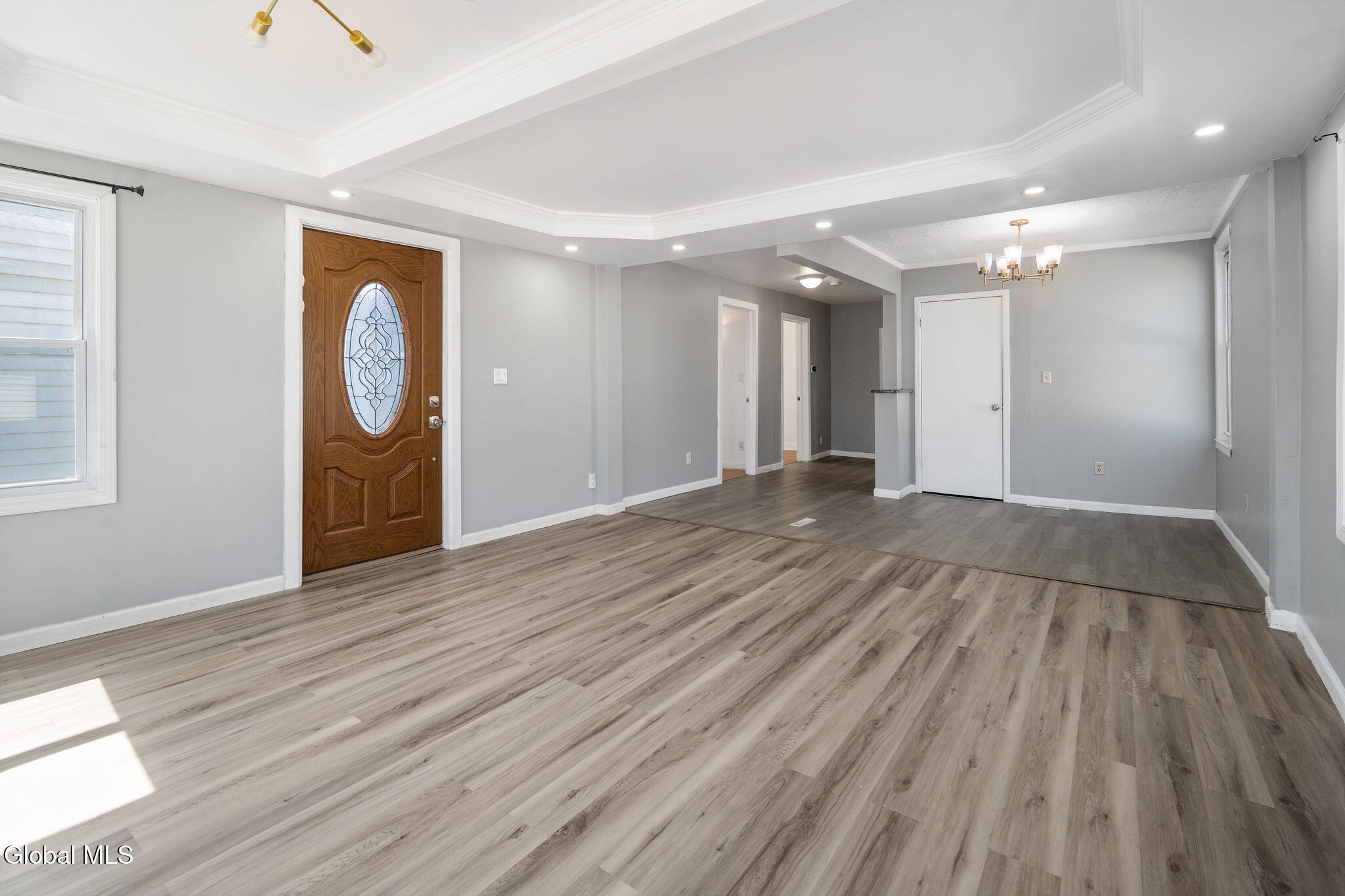 418 Eleventh Street Schenectady, NY 12306 - Photo 4 of 35 418 Eleventh St