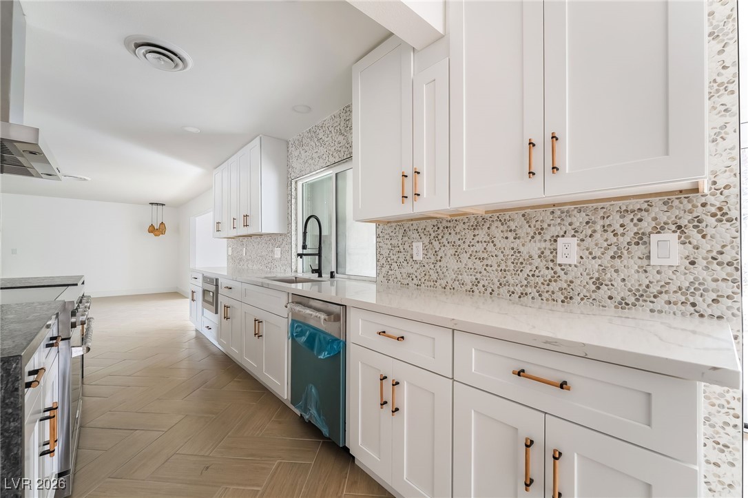 4501 South Woodcrest Road Las Vegas, NV 89121 - Photo 12 of 46