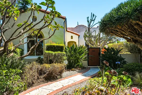 $6,500 | 2613 Cloverfield Boulevard, Santa Monica, CA 90405