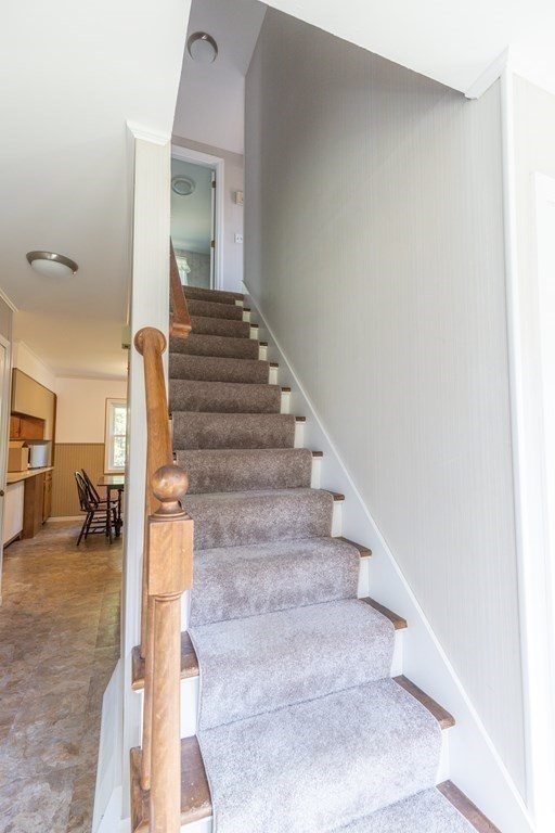 72 Chapel Road Amherst, MA 01002 - Photo 19 of 38