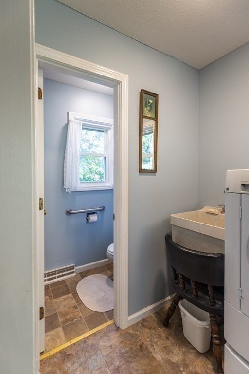 72 Chapel Road Amherst, MA 01002 - Photo 26 of 38