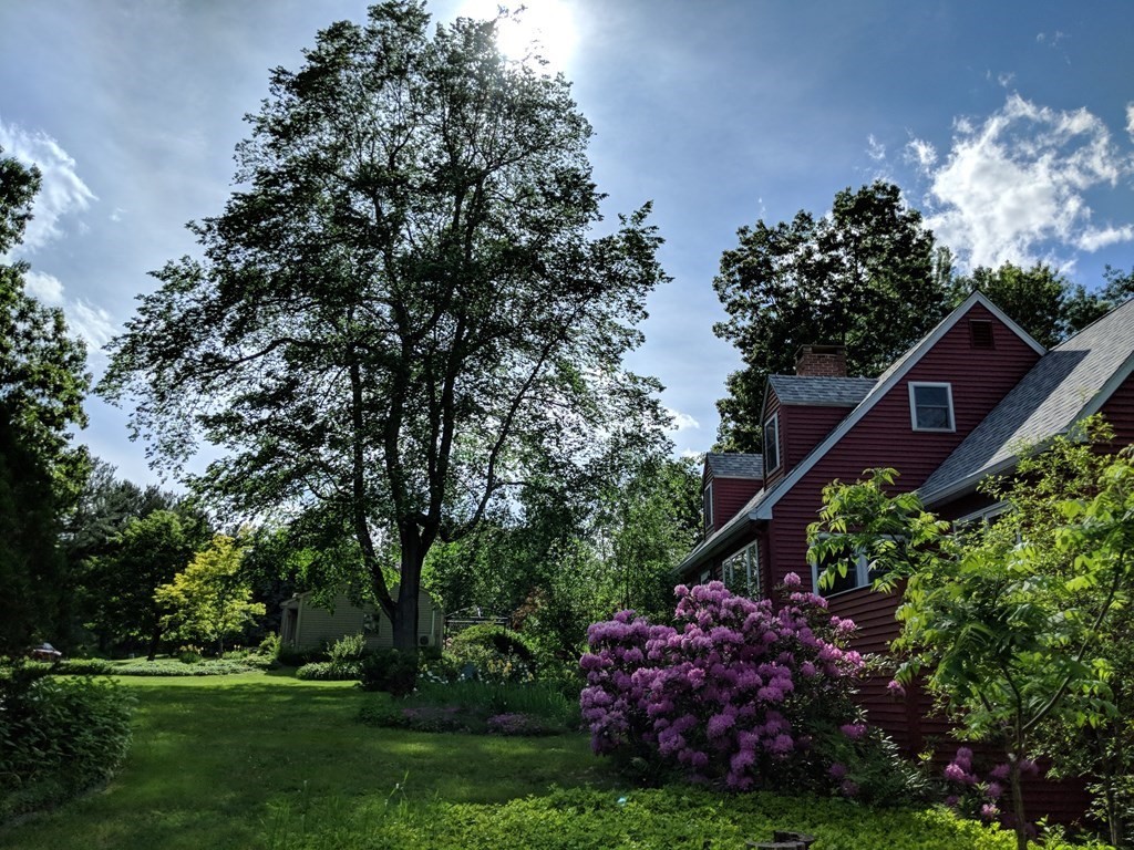 72 Chapel Road Amherst, MA 01002 - Photo 5 of 38
