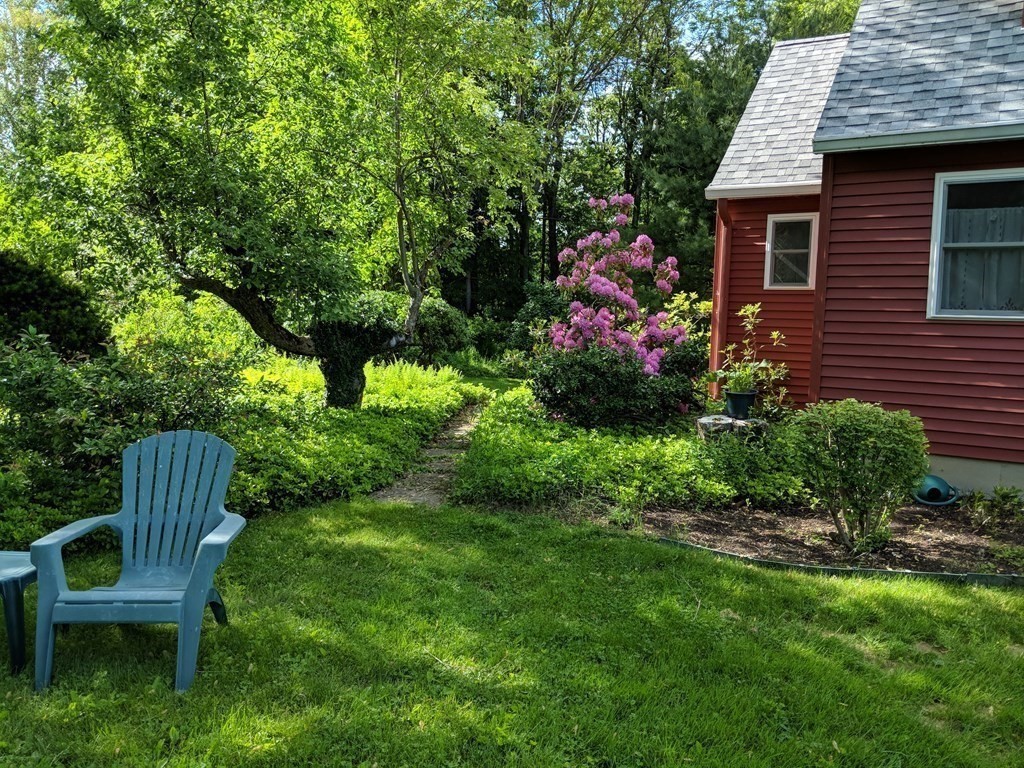 72 Chapel Road Amherst, MA 01002 - Photo 6 of 38