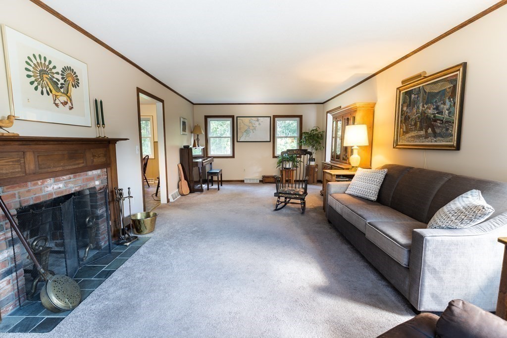 72 Chapel Road Amherst, MA 01002 - Photo 10 of 38